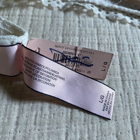 VS bra - Picture 10 of 12